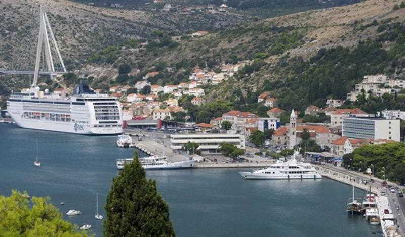 Hotel Petka 3*